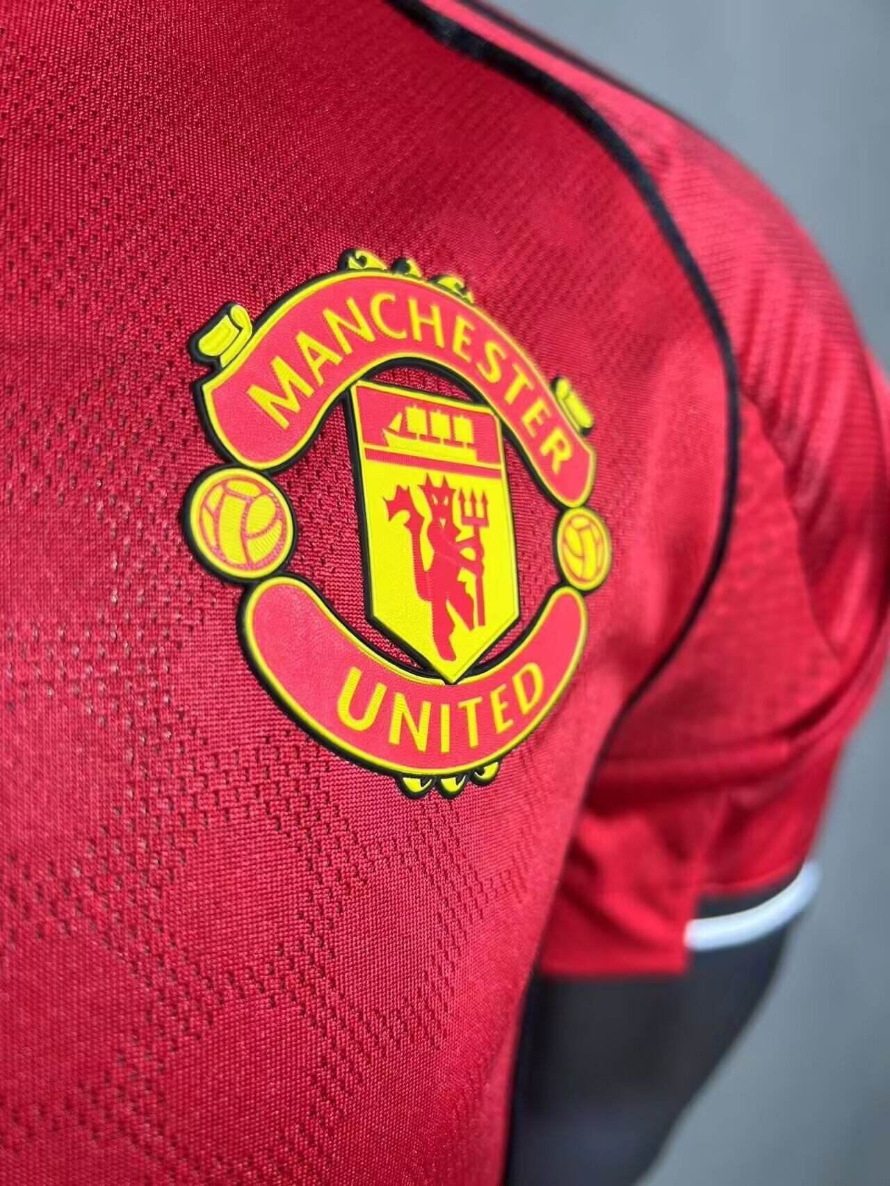 Samarreta Manchester United 1a 25/26