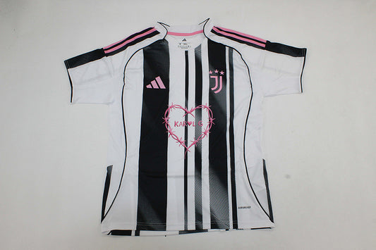 Camiseta Juventus X KarolG SPECIAL EDITION 25/26